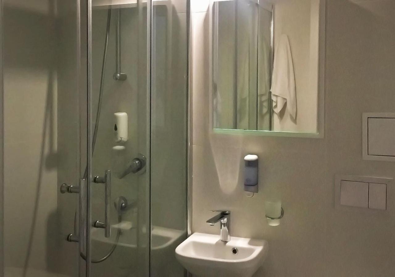 Kyivpasservis Hotel Esterno foto